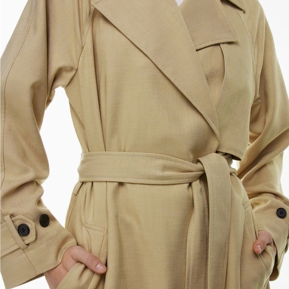BNWT Aritzia Trench Coat - Picture 4 of 10